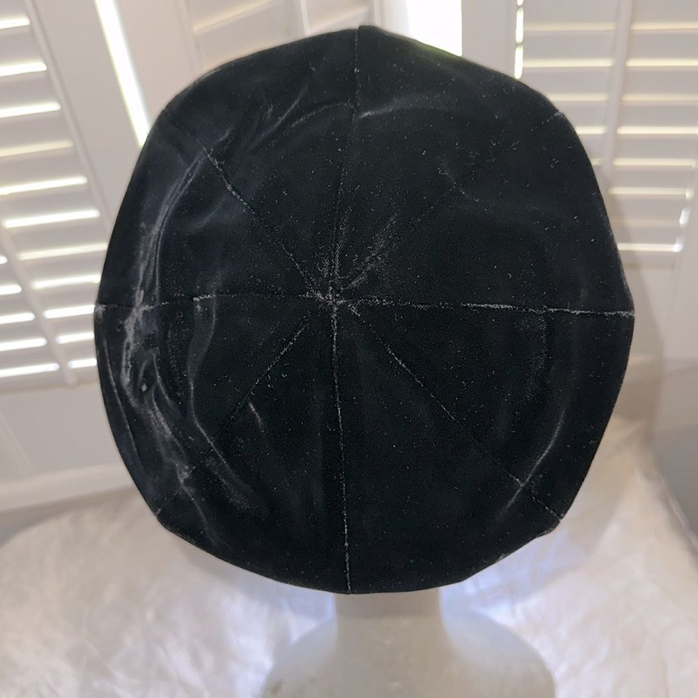 Vintage 50s Black Velvet Beret‎ - Picture 3 of 7